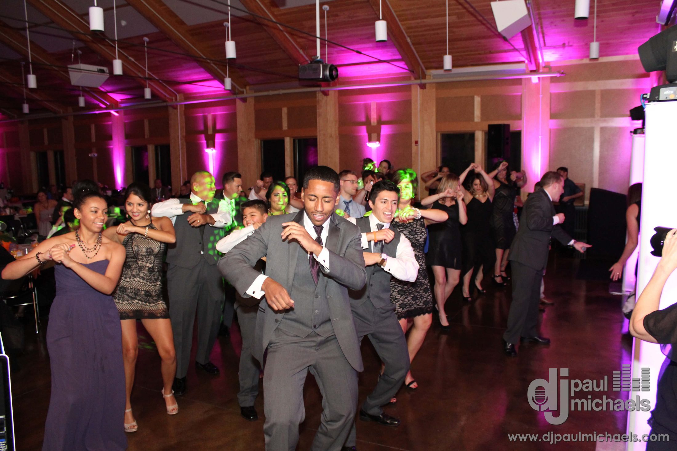 Four Rivers Channahon Great Wedding Dancing Blog Cover