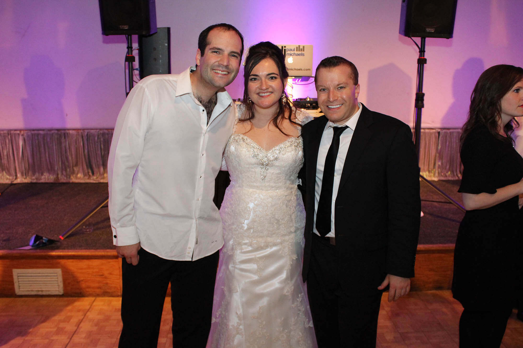 Happy Wedding Couple with Great Wedding DJ Entertainment Brookfield Zoo Lyons